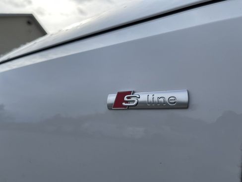 Used 2023 Audi A4 2.0T Premium Plus image 11