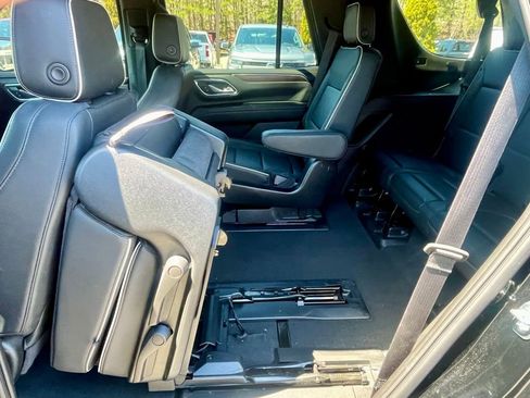 Certified 2023 Chevrolet Tahoe Premier w/ Premium Package 2 AWD/4WD image 26