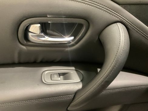Used 2023 Nissan Armada SV w/ Cargo Package AWD/4WD image 9
