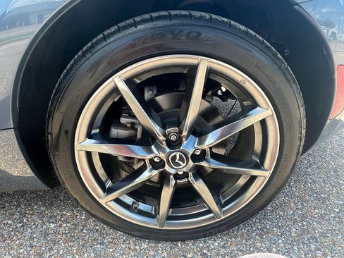 Used 2020 MAZDA MX-5 Miata RF Grand Touring RWD image 12