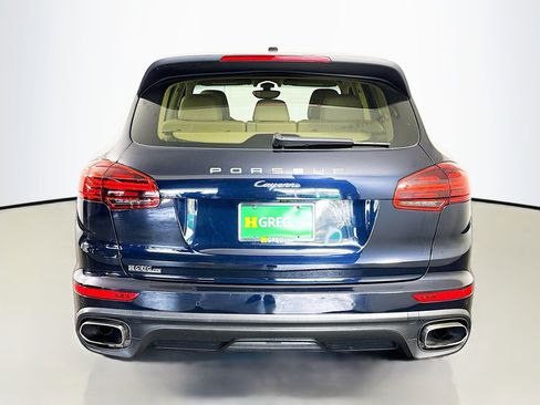 Used 2016 Porsche Cayenne image 8