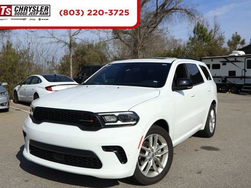 Used 2024 Dodge Durango GT image 1