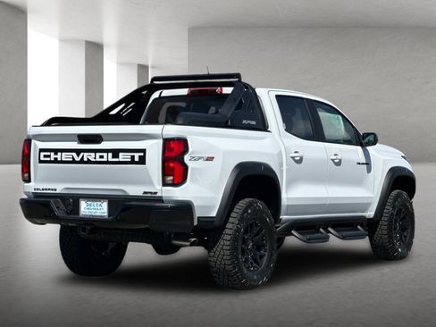 New 2026 Chevrolet Colorado ZR2 w/ Midnight Edition AWD/4WD image 4