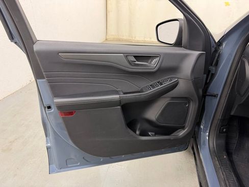 Used 2023 Ford Escape Active AWD/4WD image 17