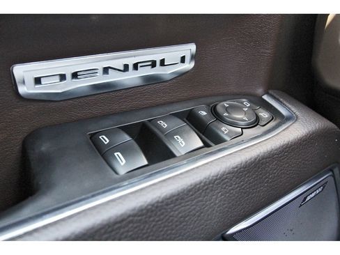 Used 2025 GMC Sierra 1500 Denali w/ Denali Reserve Package AWD/4WD image 21