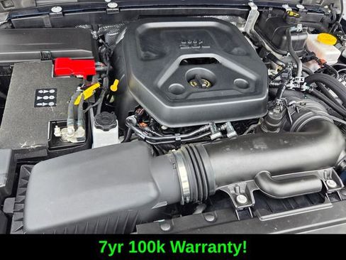 Used 2025 Jeep Wrangler Sport AWD/4WD image 10