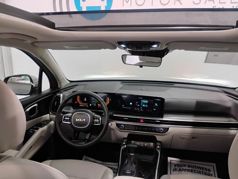 Used 2025 Kia Sorento S w/ Panoramic Sunroof Package FWD image 14