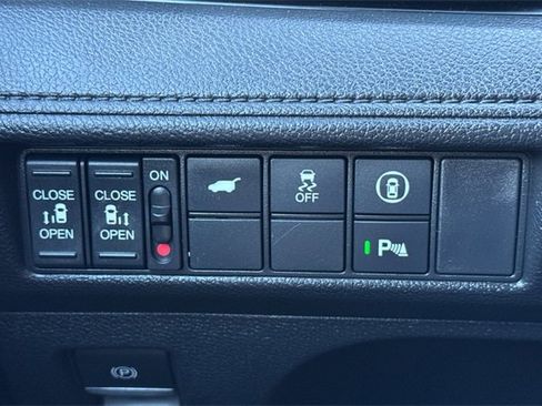 Certified 2024 Honda Odyssey Elite image 36