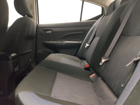Used 2025 Nissan Versa SV FWD image 18
