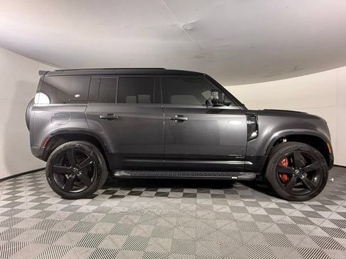 Used 2024 Land Rover Defender 110 X AWD/4WD image 9