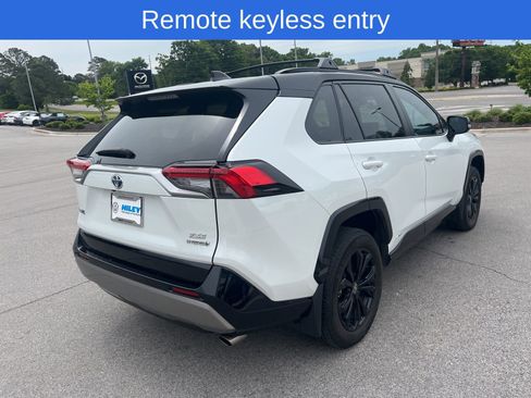 Used 2024 Toyota RAV4 XSE AWD/4WD image 5