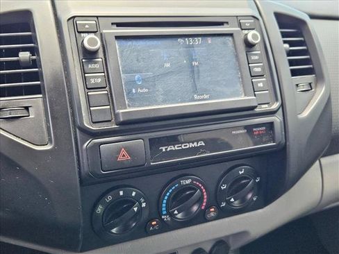 Used 2015 Toyota Tacoma PreRunner w/ Convenience Package RWD image 11