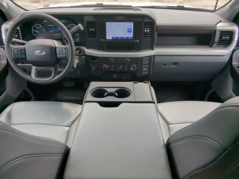 Certified 2025 Ford F350 XL w/ XL Chrome Package AWD/4WD image 13