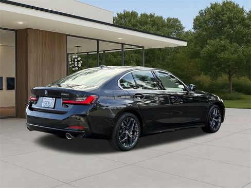 Used 2025 BMW 330i Sedan w/ Convenience Package image 8