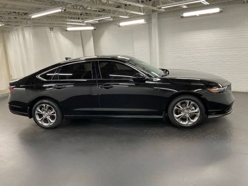 Used 2024 Honda Accord EX image 6