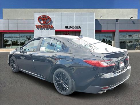 New 2026 Toyota Camry SE FWD image 5