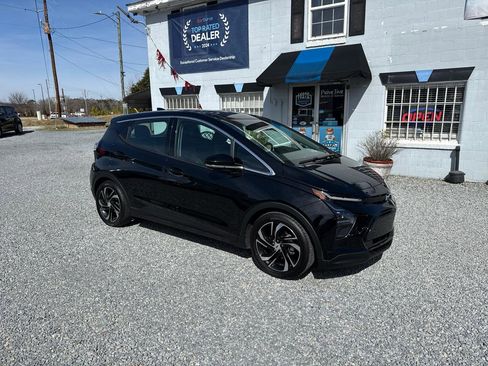 Used 2023 Chevrolet Bolt LT image 7