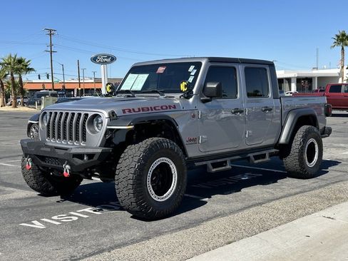 Used 2020 Jeep Gladiator Rubicon image 3