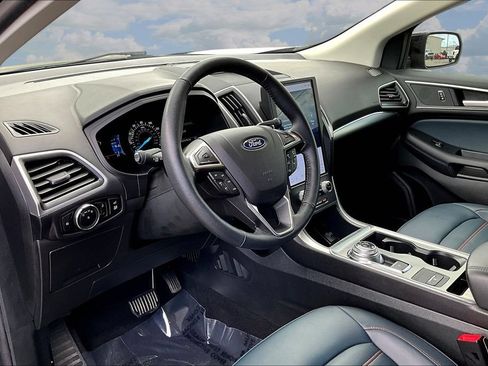 Certified 2024 Ford Edge SEL w/ Sport Appearance Package AWD/4WD image 19