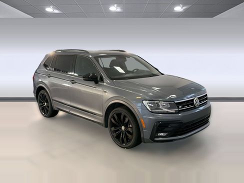 Used 2020 Volkswagen Tiguan SE R-Line FWD image 7