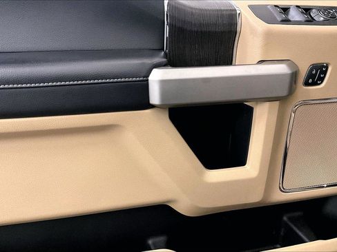 Used 2021 Ford F250 Lariat w/ Lariat Ultimate Package image 22