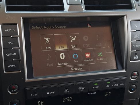Used 2018 Lexus GX 460 Premium w/ Premium Package AWD/4WD image 25