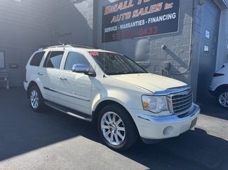 Used 2007 Chrysler Aspen Limited image 1