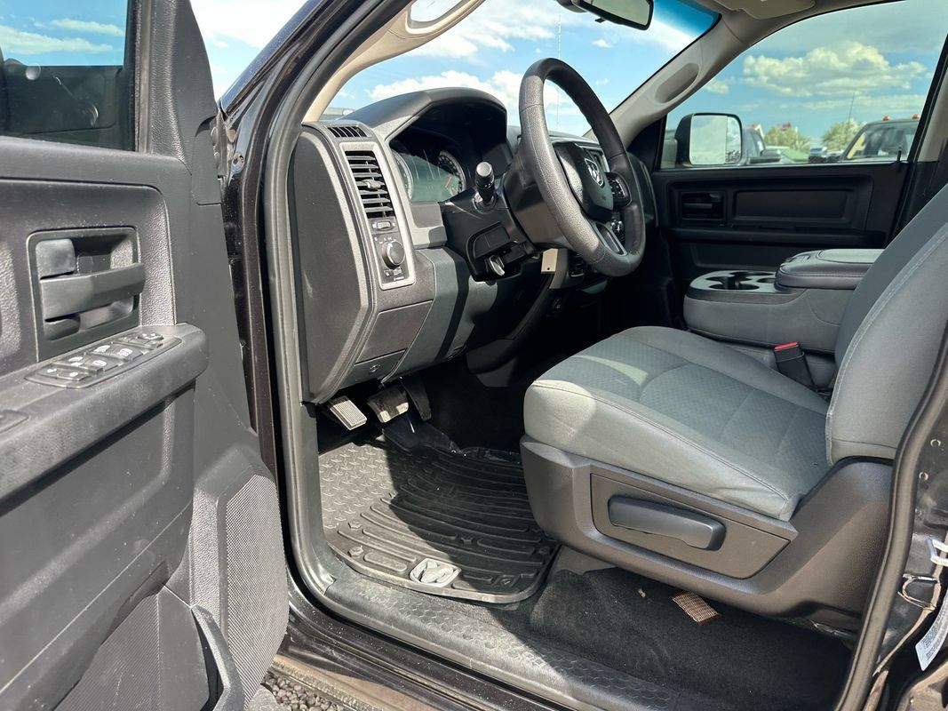 Used 2016 RAM 1500 Tradesman w/ Popular Equipment Group AWD/4WD image 33