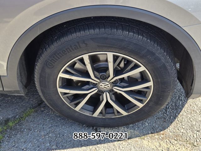 Used 2021 Volkswagen Tiguan S FWD image 5