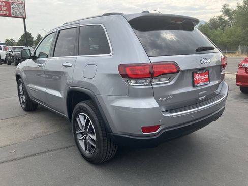 Used 2021 Jeep Grand Cherokee Limited image 3