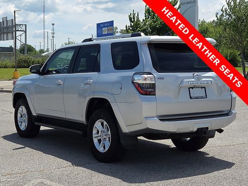 Used 2022 Toyota 4Runner SR5 Premium AWD/4WD image 4