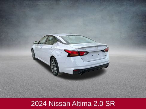 Used 2024 Nissan Altima 2.0 SR image 3