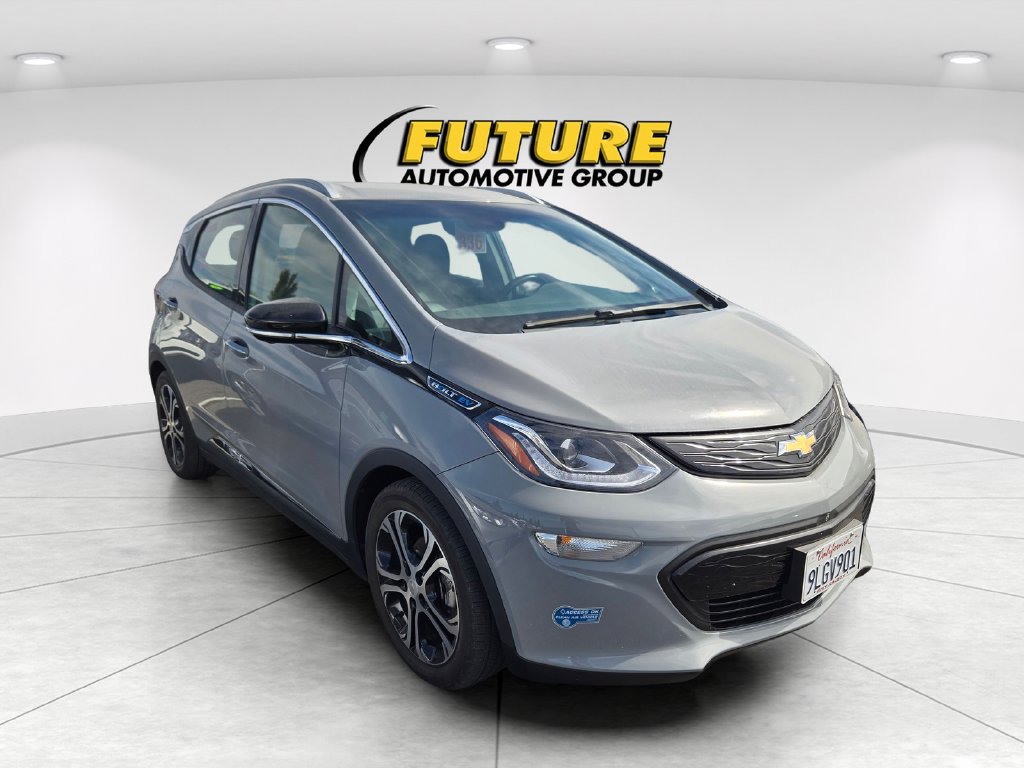 Used 2020 Chevrolet Bolt Premier w/ Infotainment Package FWD image 1