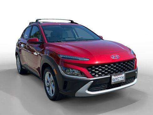 Used 2023 Hyundai Kona SEL FWD image 7