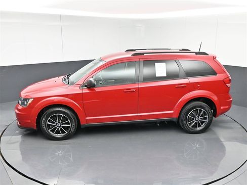 Used 2018 Dodge Journey SE w/ Blacktop Package FWD image 25