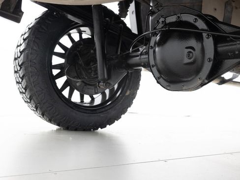 Used 2017 Chevrolet Silverado 1500 LTZ Z71 w/ LTZ Plus Package image 23