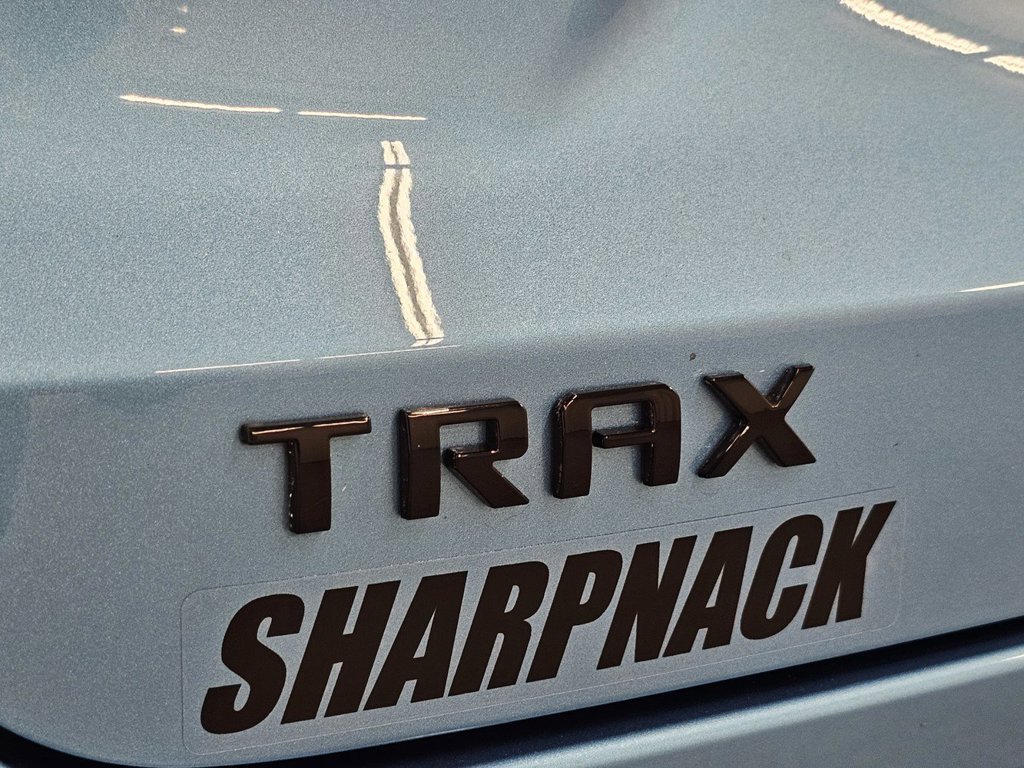 Used 2025 Chevrolet Trax RS w/ Sunroof Package FWD image 31