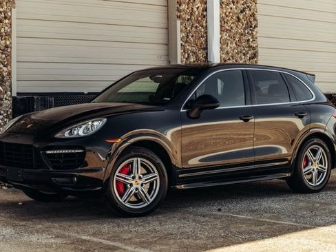 Used 2012 Porsche Cayenne Turbo AWD/4WD image 32