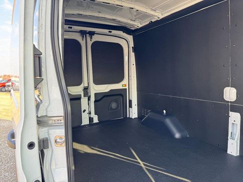 New 2025 Ford Transit 250 148 Medium Roof w/ Load Area Protection Package image 5