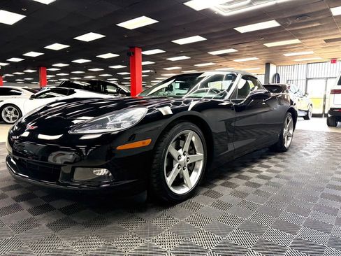 Used 2007 Chevrolet Corvette Convertible w/ Preferred Equipment Group RWD image 7