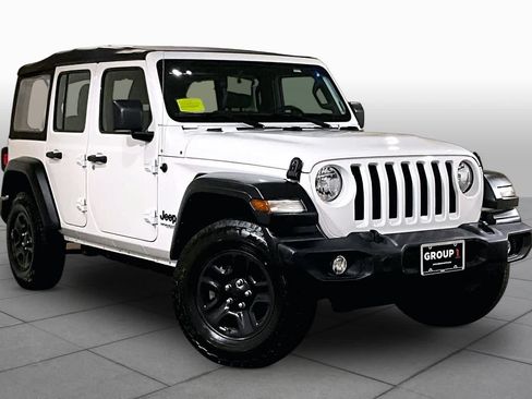 Used 2022 Jeep Wrangler Unlimited Sport AWD/4WD image 2