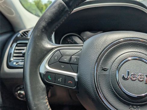 Used 2019 Jeep Compass Limited AWD/4WD image 22