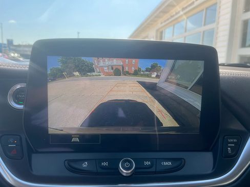 Used 2024 Chevrolet Blazer LT FWD image 19