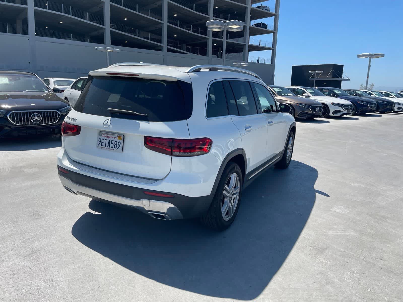 Used 2022 Mercedes-Benz GLB 250 image 3