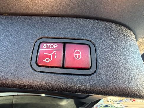 Used 2017 Mercedes-Benz GLS 450 4MATIC image 11