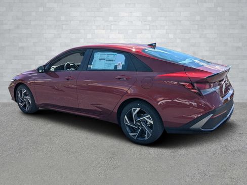 New 2025 Hyundai Elantra Sport image 7