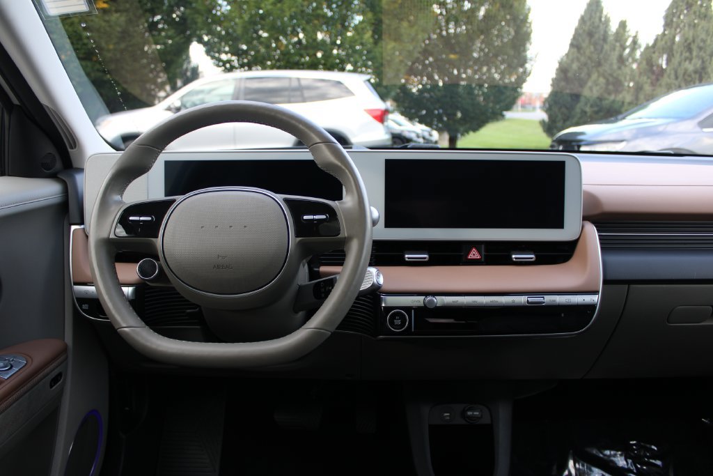 Used 2024 Hyundai Ioniq 5 Limited AWD/4WD image 15