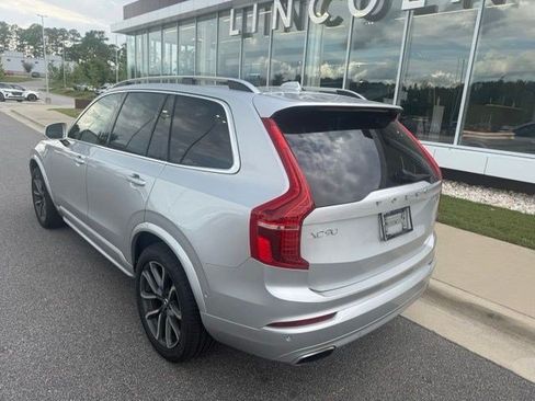 Used 2017 Volvo XC90 T6 Momentum w/ Vision Package AWD/4WD image 8