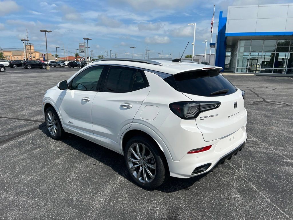 Used 2025 Buick Encore GX Avenir w/ Avenir Technology Package AWD/4WD image 26
