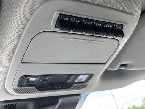 Used 2023 Ford F350 XLT AWD/4WD image 35
